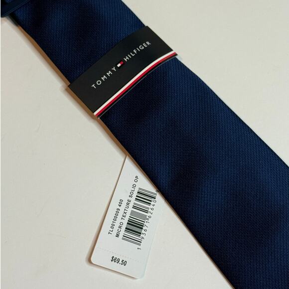 Tommy Hilfiger Navy Blue Tie  NEW WITH TAGS - Picture 2 of 5